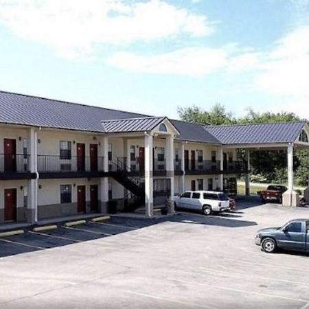 Hiway Inn Express - Kiowa Buitenkant foto